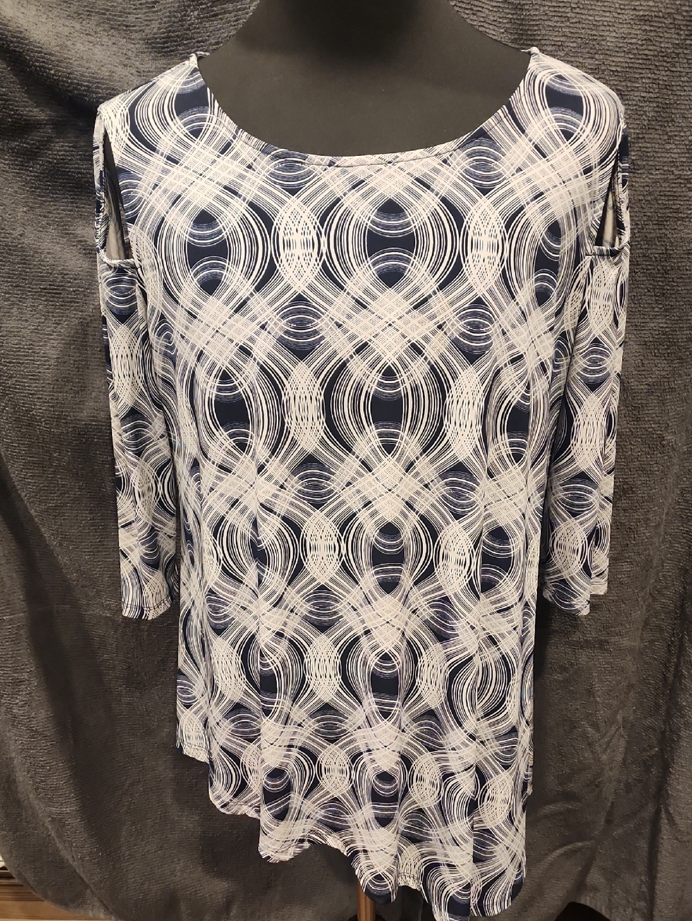 Navy & White Cold-Shoulder Tunic Top